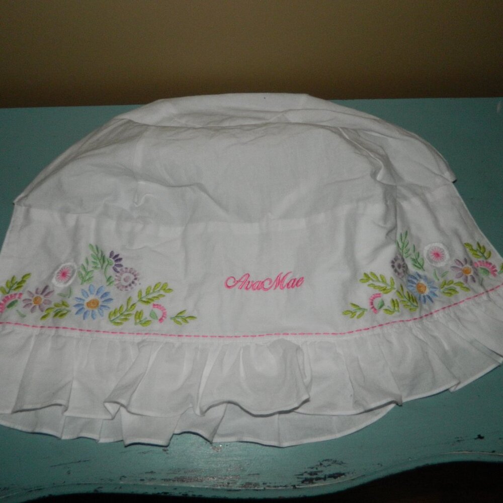 Pottery Barn KIds Embroidered Floral Easter Basket LIner "Ava Mae" Sz L (BB-35)